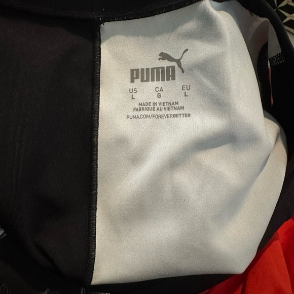 Puma Women's Black and White Floral Sports Bra NWOT - Picture 6 of 6